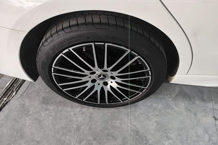 Used Mercedes-Benz C-Class 2022 C 260 L Sport Edition Right Rear Wheel Hub