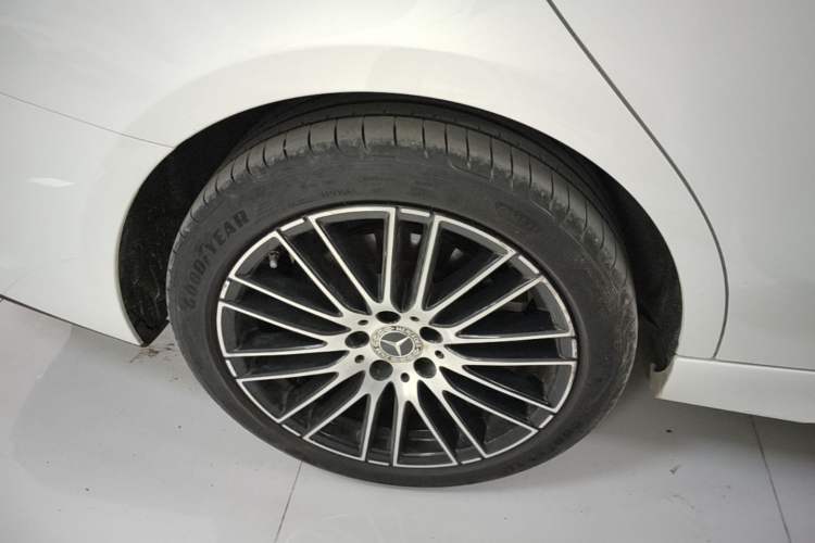 Used Mercedes-Benz C-Class 2022 C 260 L Sport Edition Right Rear Wheel Hub