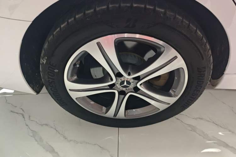 Used Mercedes-Benz C-Class 2022 C 200 L Sport Edition Right Rear Wheel Hub