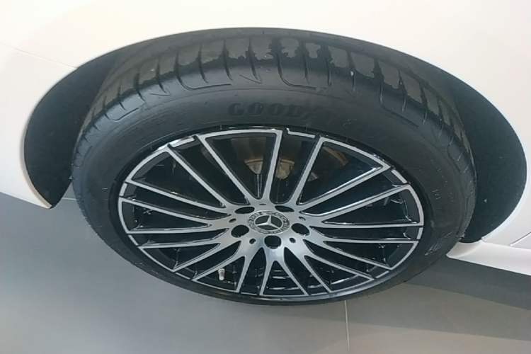 Used Mercedes-Benz C-Class 2022 C 260 L Sport Edition Right Rear Wheel Hub