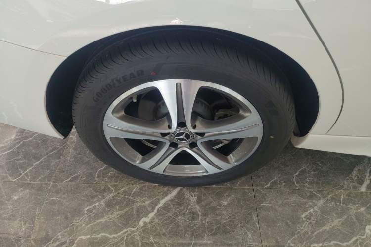 Used Mercedes-Benz C-Class 2022 C 200 L Sport Edition Right Rear Wheel Hub