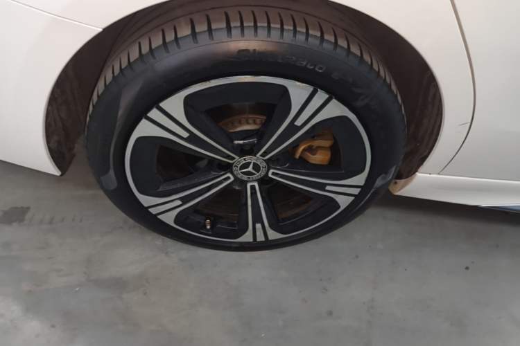 Used Mercedes-Benz C-Class 2022 C 260 L Obsidian Night Sport Edition Right Rear Wheel Hub