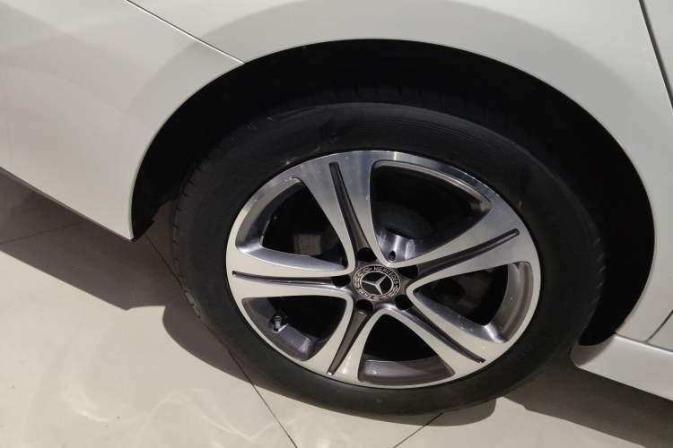 Used Mercedes-Benz C-Class 2022 C 200 L Sport Edition Right Rear Wheel Hub