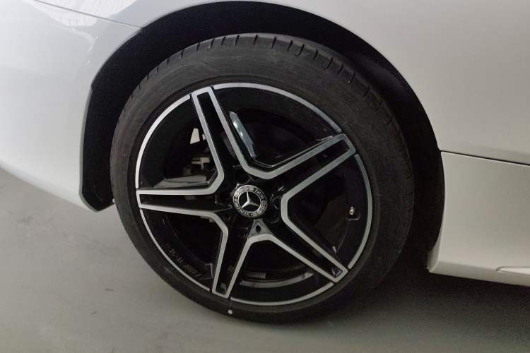 Used Mercedes-Benz C-Class 2022 Refreshed C 260 Coupe Right Rear Wheel Hub