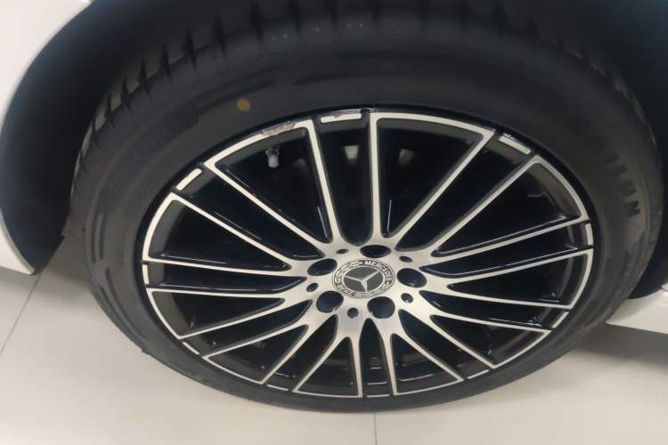 Used Mercedes-Benz C-Class 2022 C 260 L Sport Edition Right Rear Wheel Hub