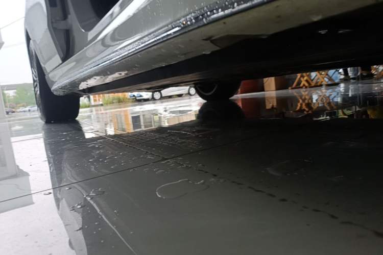 Used Mercedes-Benz C-Class 2022 C 260 L Sport Edition Right Side Sill