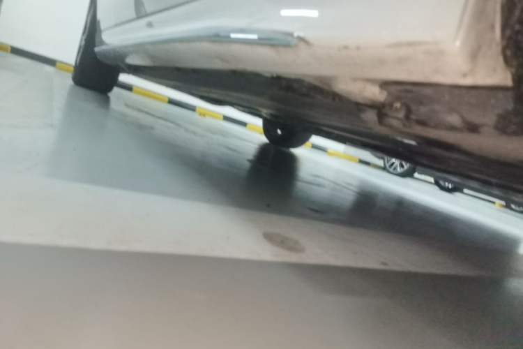 Used Mercedes-Benz C-Class 2022 C 200 L Sport Edition Right Side Sill