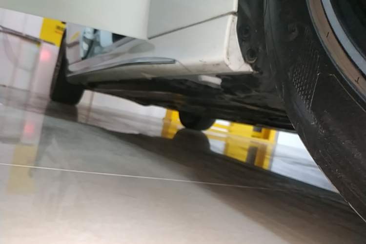 Used Mercedes-Benz C-Class 2022 C 260 L Sport Edition Right Side Sill