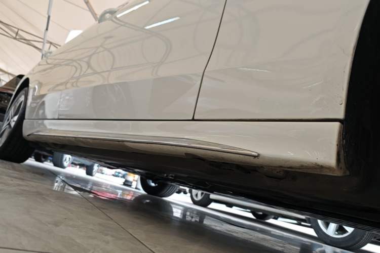 Used Mercedes-Benz C-Class 2022 Restyled C 200 L Sport Edition Right Side Sill