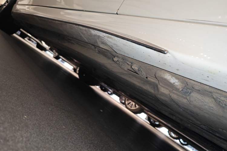 Used Mercedes-Benz C-Class 2022 C 260 L Sport Edition Right Side Sill