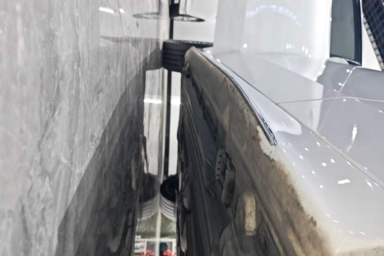 Used Mercedes-Benz C-Class 2022 Restyled C 260 L Sport Edition Right Side Sill