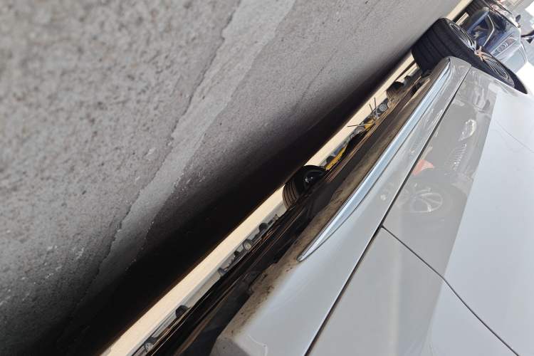 Used Mercedes-Benz C-Class 2022 Restyled C 260 L Sport Edition Right Side Sill