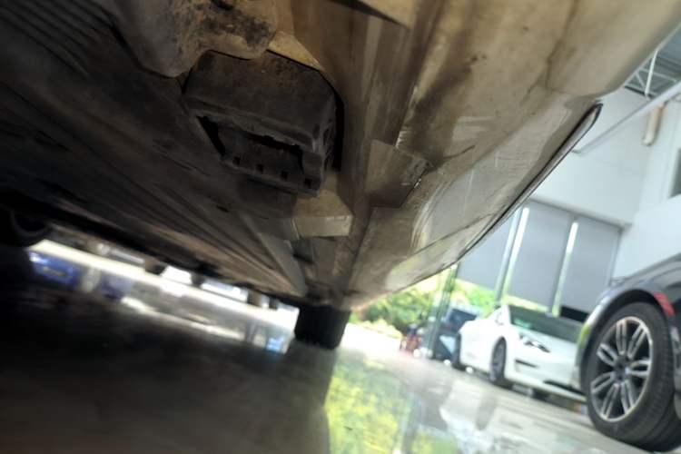 Used Mercedes-Benz C-Class 2022 Restyled C 260 L Sport Edition Right Side Sill
