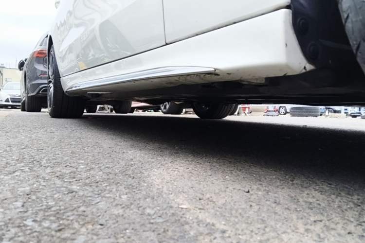 Used Mercedes-Benz C-Class 2022 Restyled C 260 L Sport Edition Right Side Sill