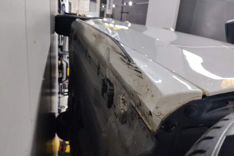 Used Mercedes-Benz C-Class 2022 C 260 L Sport Edition Right Side Sill