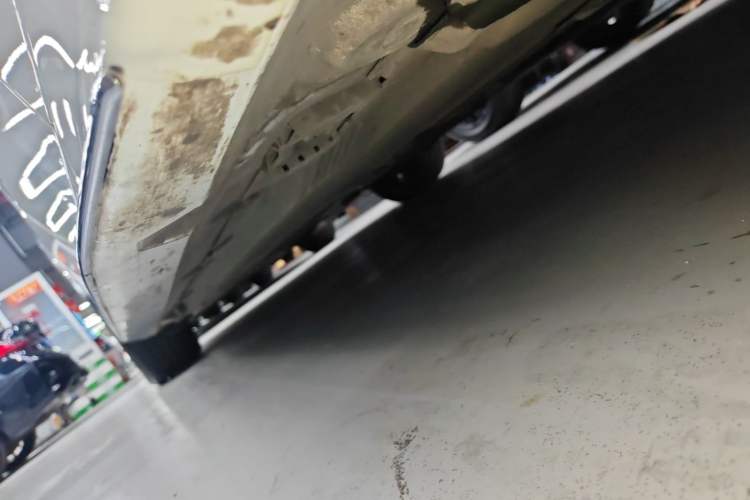 Used Mercedes-Benz C-Class 2022 Revised C 260 L Starry Night Sport Edition Right Side Sill