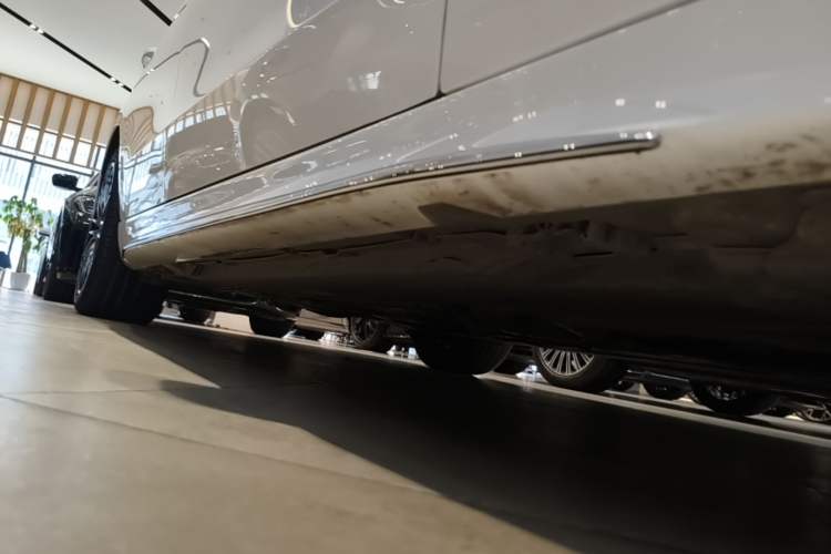 Used Mercedes-Benz C-Class 2022 Restyled C 260 L Sport Edition Right Side Sill