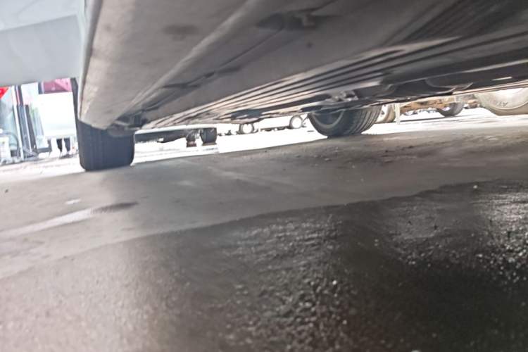 Used Mercedes-Benz C-Class 2022 Restyled C 260 L Sport Edition Right Side Sill