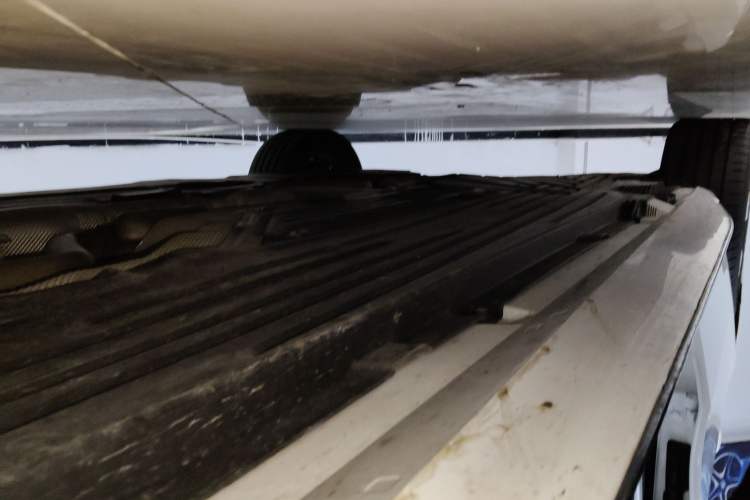 Used Mercedes-Benz C-Class 2022 C 200 L Sport Edition Right Side Sill