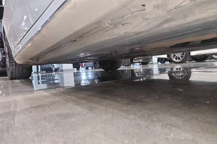 Used Mercedes-Benz C-Class 2022 Restyled C 260 L Sport Edition Right Side Sill