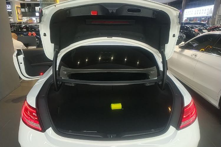 Used Mercedes-Benz C-Class 2022 Refreshed C 260 Coupe Trunk