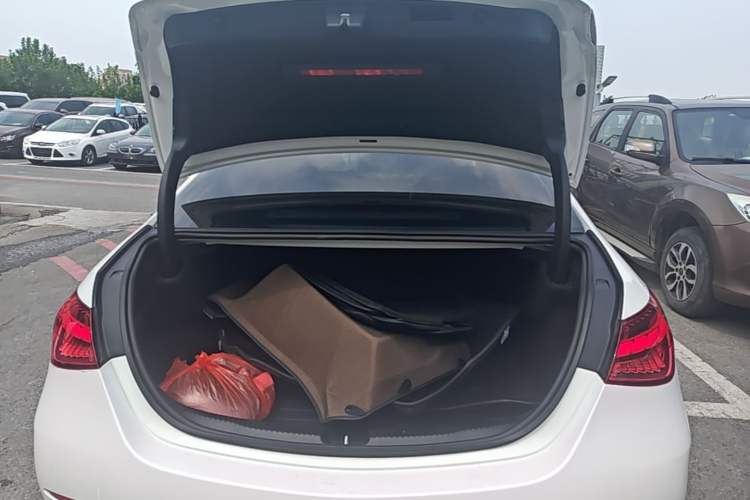 Used Mercedes-Benz C-Class 2022 Restyled C 260 L Sport Edition Trunk