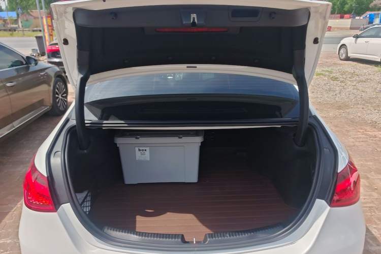 Used Mercedes-Benz C-Class 2022 Restyled C 260 L Sport Edition Trunk