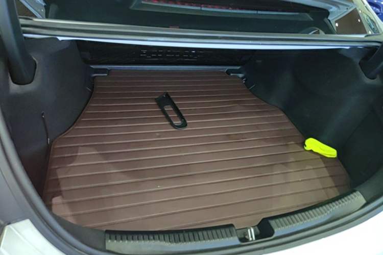 Used Mercedes-Benz C-Class 2022 C 260 L Sport Edition Trunk