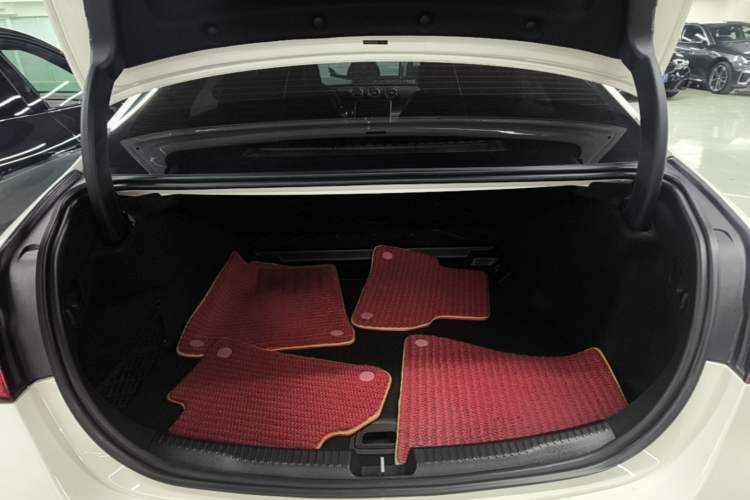 Used Mercedes-Benz C-Class 2022 Restyled C 260 L Sport Edition Trunk