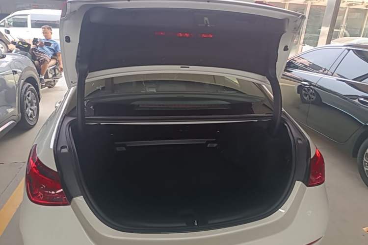 Used Mercedes-Benz C-Class 2022 Restyled C 200 L Sport Edition Trunk