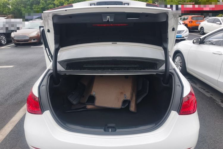 Used Mercedes-Benz C-Class 2022 Restyled C 260 L Sport Edition Trunk