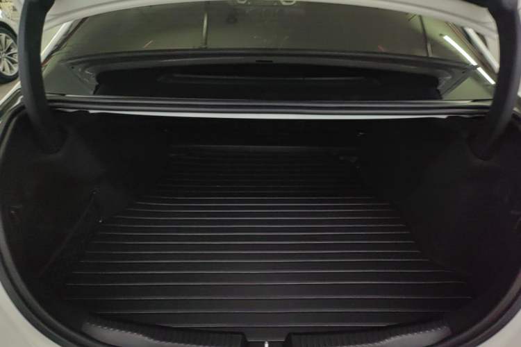 Used Mercedes-Benz C-Class 2022 Restyled C 260 L Sport Edition Trunk