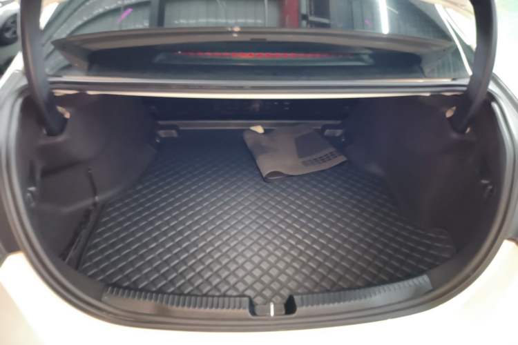 Used Mercedes-Benz C-Class 2022 Restyled C 200 L Sport Edition Trunk