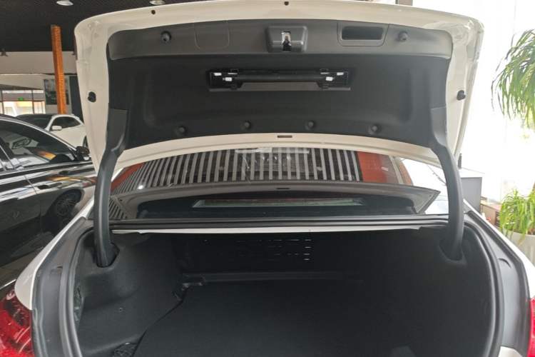 Used Mercedes-Benz C-Class 2022 Restyled C 260 L Sport Edition Trunk