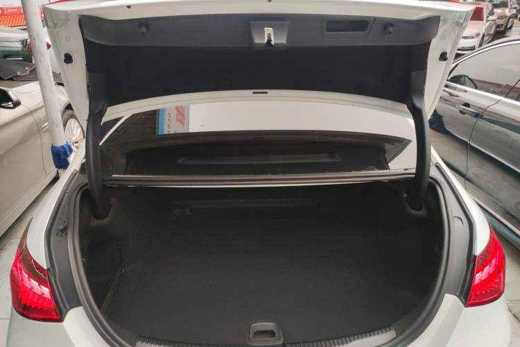 Used Mercedes-Benz C-Class 2022 Restyled C 260 L Sport Edition Trunk