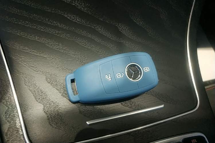 Used Mercedes-Benz C-Class 2022 Refreshed C 260 Coupe Vehicle Key