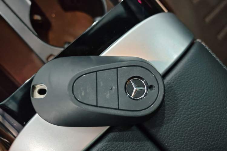 Used Mercedes-Benz C-Class 2022 Revised C 260 L Starry Night Sport Edition Vehicle Key