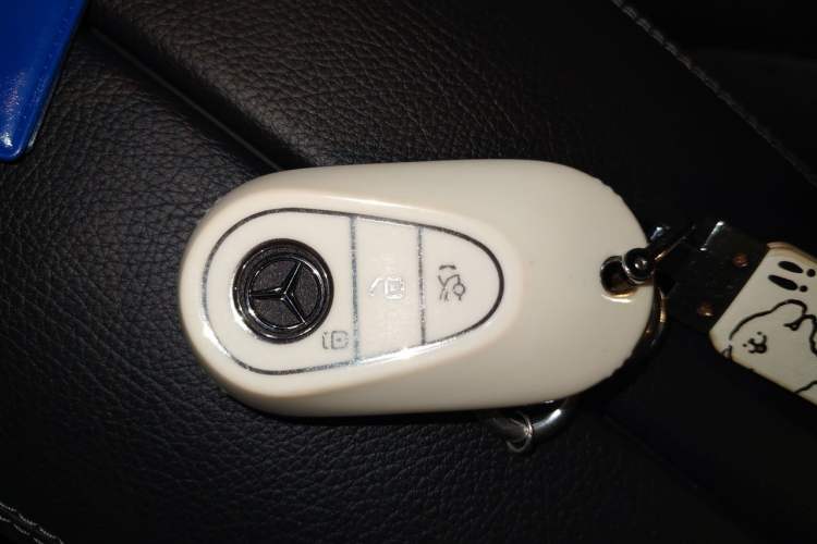 Used Mercedes-Benz C-Class 2022 Restyled C 260 L Sport Edition Vehicle Key