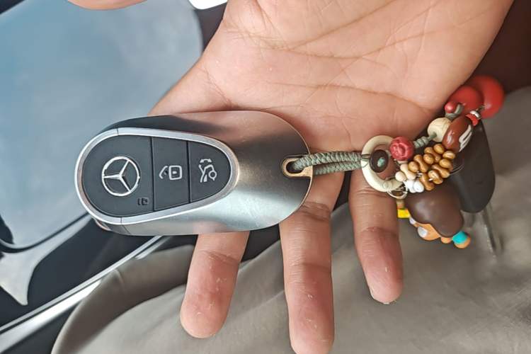 Used Mercedes-Benz C-Class 2022 Restyled C 260 L Sport Edition Vehicle Key