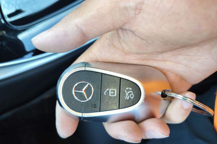 Used Mercedes-Benz C-Class 2022 Restyled C 200 L Sport Edition Vehicle Key