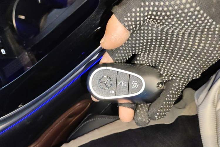 Used Mercedes-Benz C-Class 2022 C 260 L Sport Edition Vehicle Key