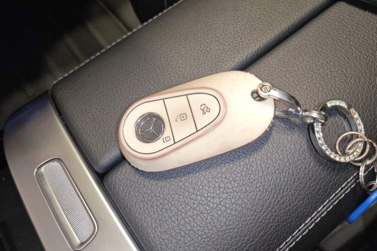 Used Mercedes-Benz C-Class 2022 C 260 L Sport Edition Vehicle Key