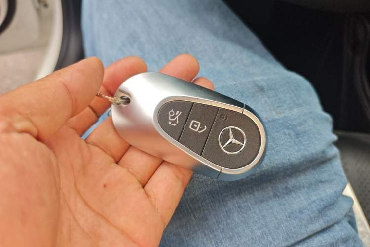 Used Mercedes-Benz C-Class 2022 Restyled C 260 L Sport Edition Vehicle Key