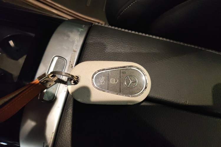 Used Mercedes-Benz C-Class 2022 C 260 L Sport Edition Vehicle Key
