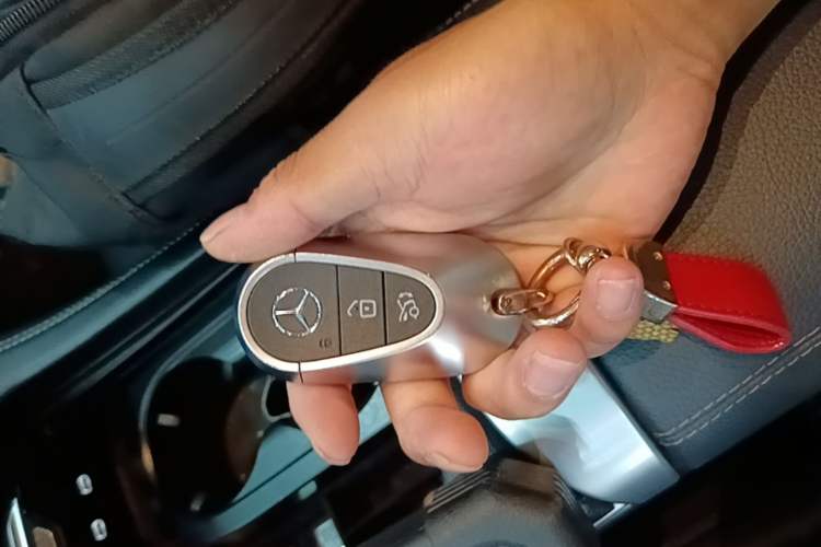 Used Mercedes-Benz C-Class 2022 Restyled C 260 L Sport Edition Vehicle Key
