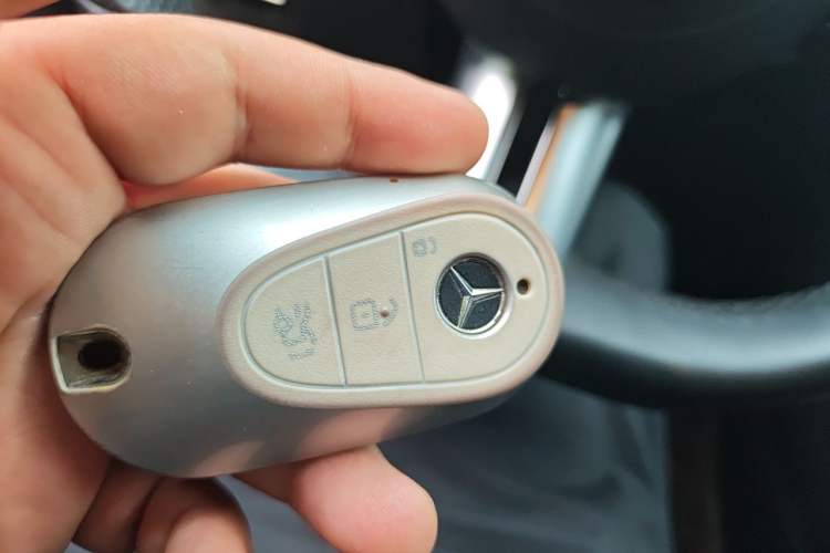 Used Mercedes-Benz C-Class 2022 Restyled C 200 L Sport Edition Vehicle Key