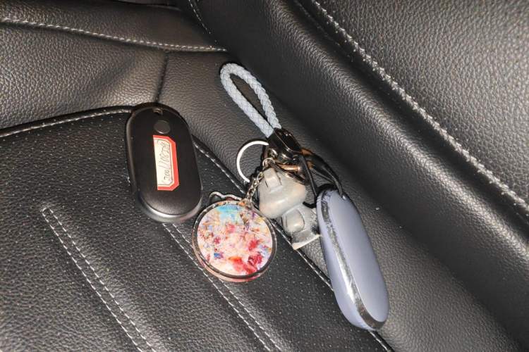 Used Mercedes-Benz C-Class 2022 C 200 L Sport Edition Vehicle Key