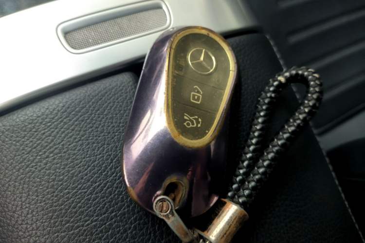 Used Mercedes-Benz C-Class 2022 Restyled C 260 L Sport Edition Vehicle Key