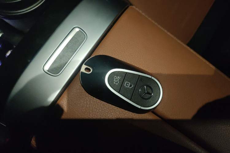 Used Mercedes-Benz C-Class 2022 C 260 L Sport Edition Vehicle Key