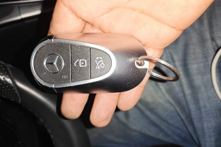 Used Mercedes-Benz C-Class 2022 C 200 L Sport Edition Vehicle Key